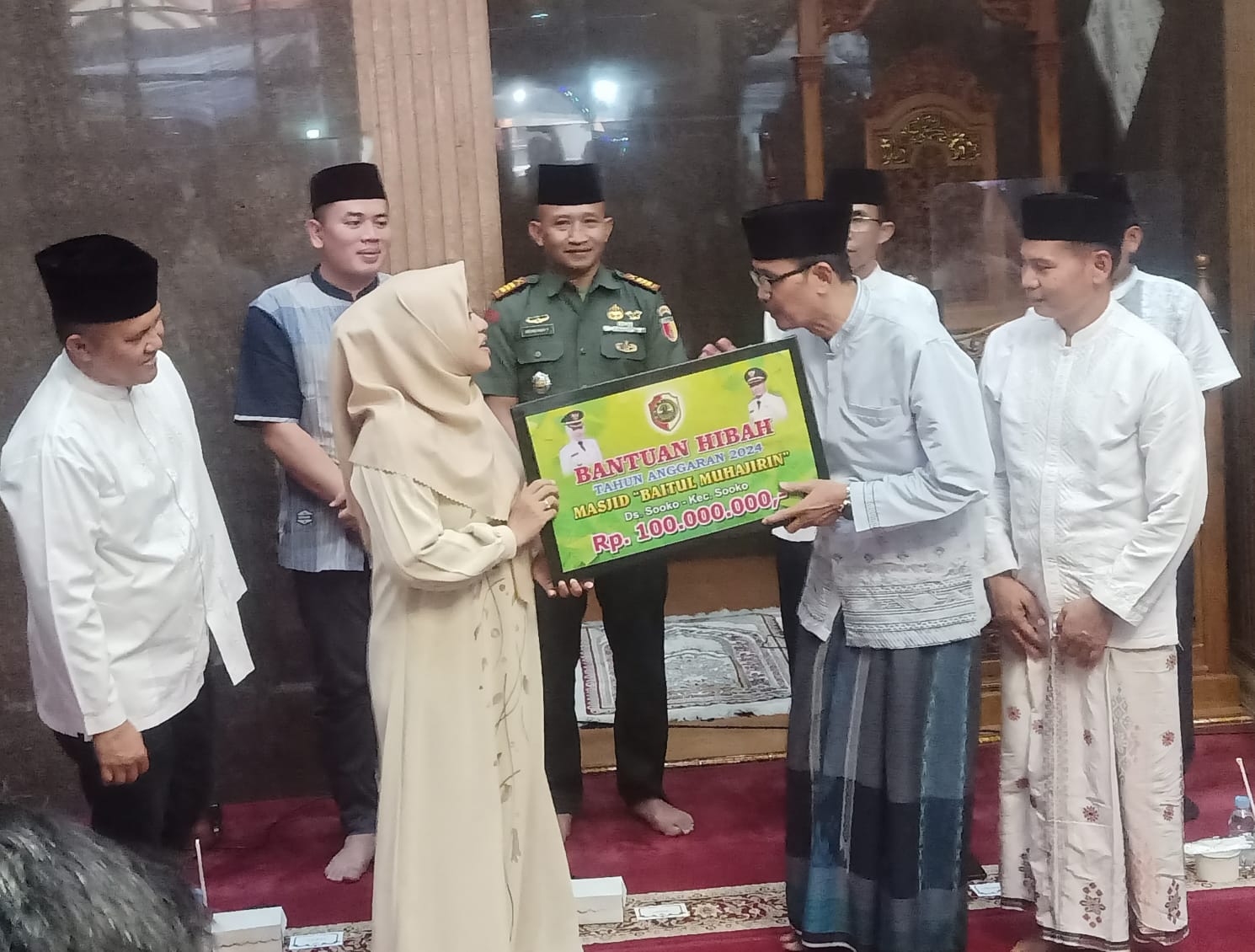 Safari Ramadhan Ibu Bupati dr. Ikfina Fahmawati M.Si bersama Forkopimda dan OPD bertempat di Masjid Baitul Muhajirin Perum BSP Sooko