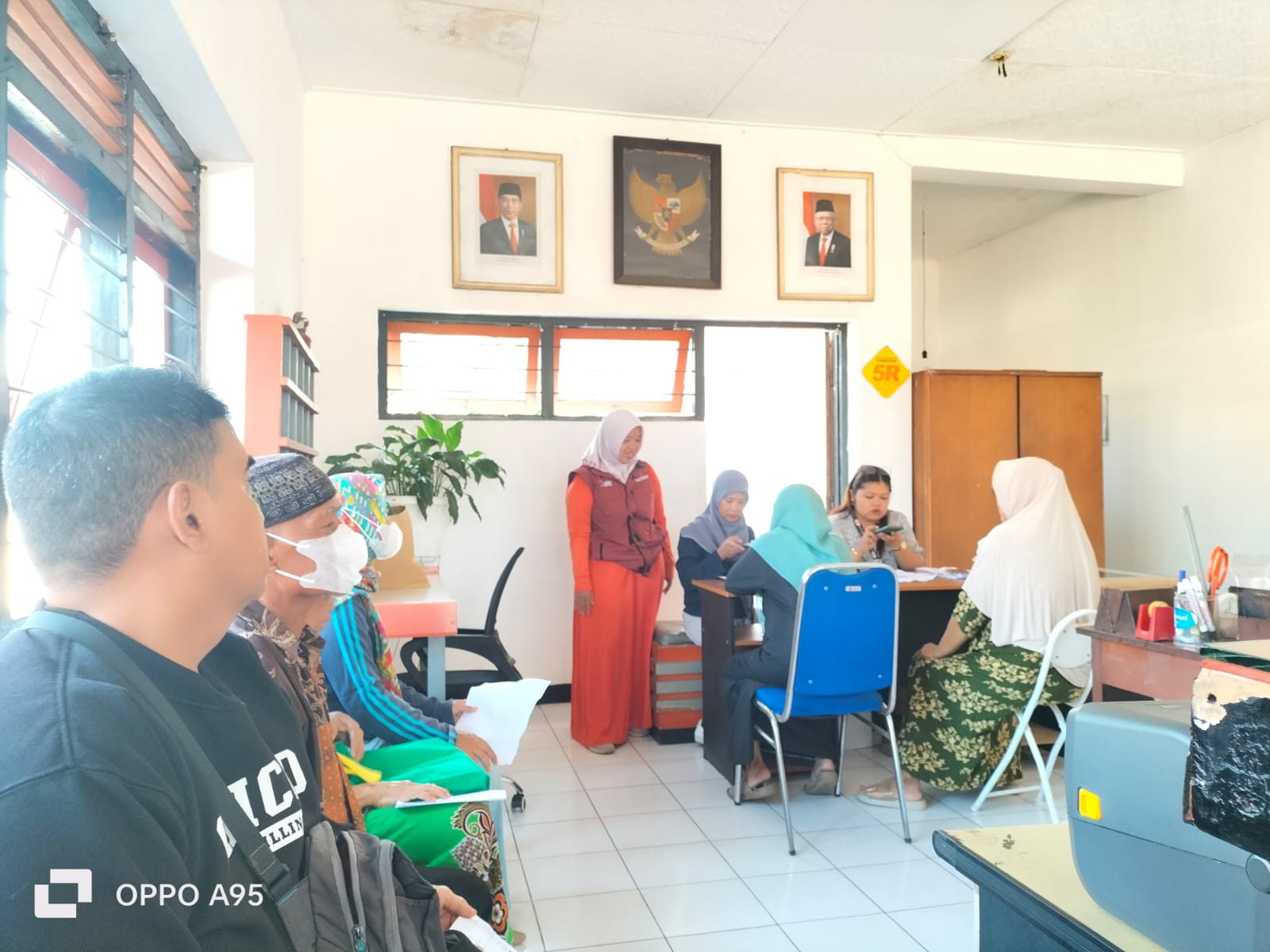 Penyaluran bantuan Sembako bulan Feb-Maret 2024 melalui PT. Pos